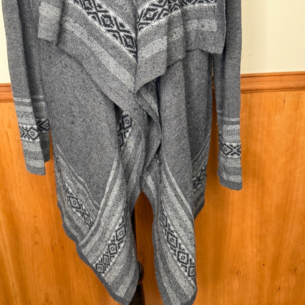 Eddie Bauer Gray Geometric Pattern Waterfall Card… - image 5